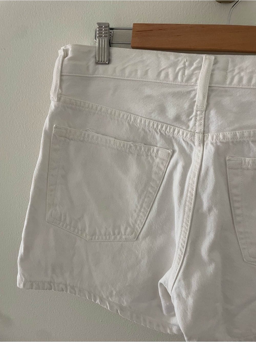White Agolde Shorts - Picture 5 of 8